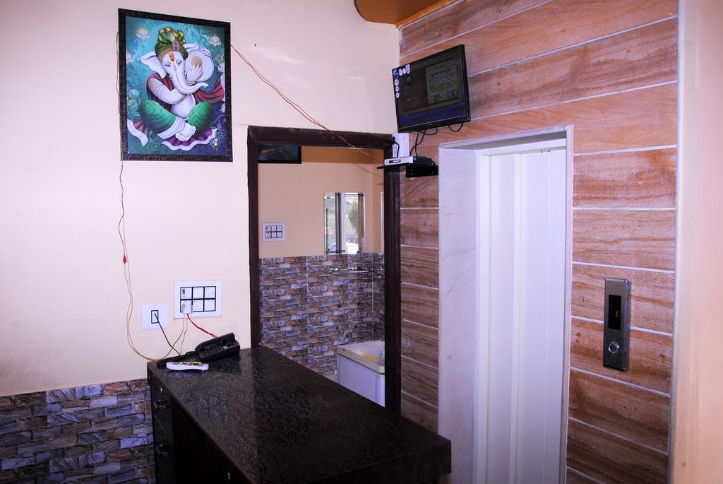 Tonk Meru Palace Guest House And Restaurant المظهر الخارجي الصورة
